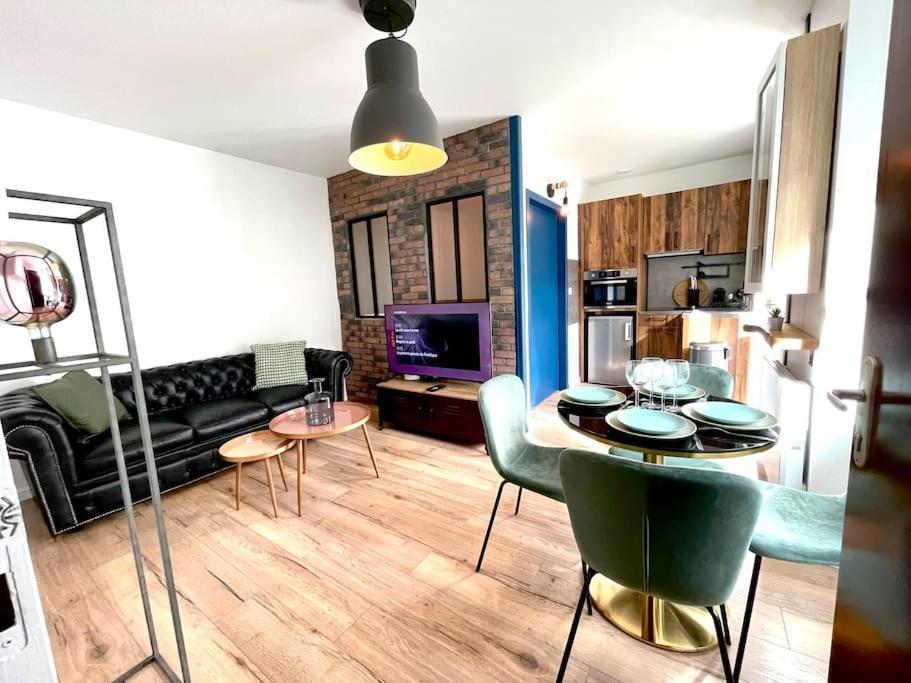 Le Charly - Magnifique Appartement Hypercentre Pau Extérieur photo